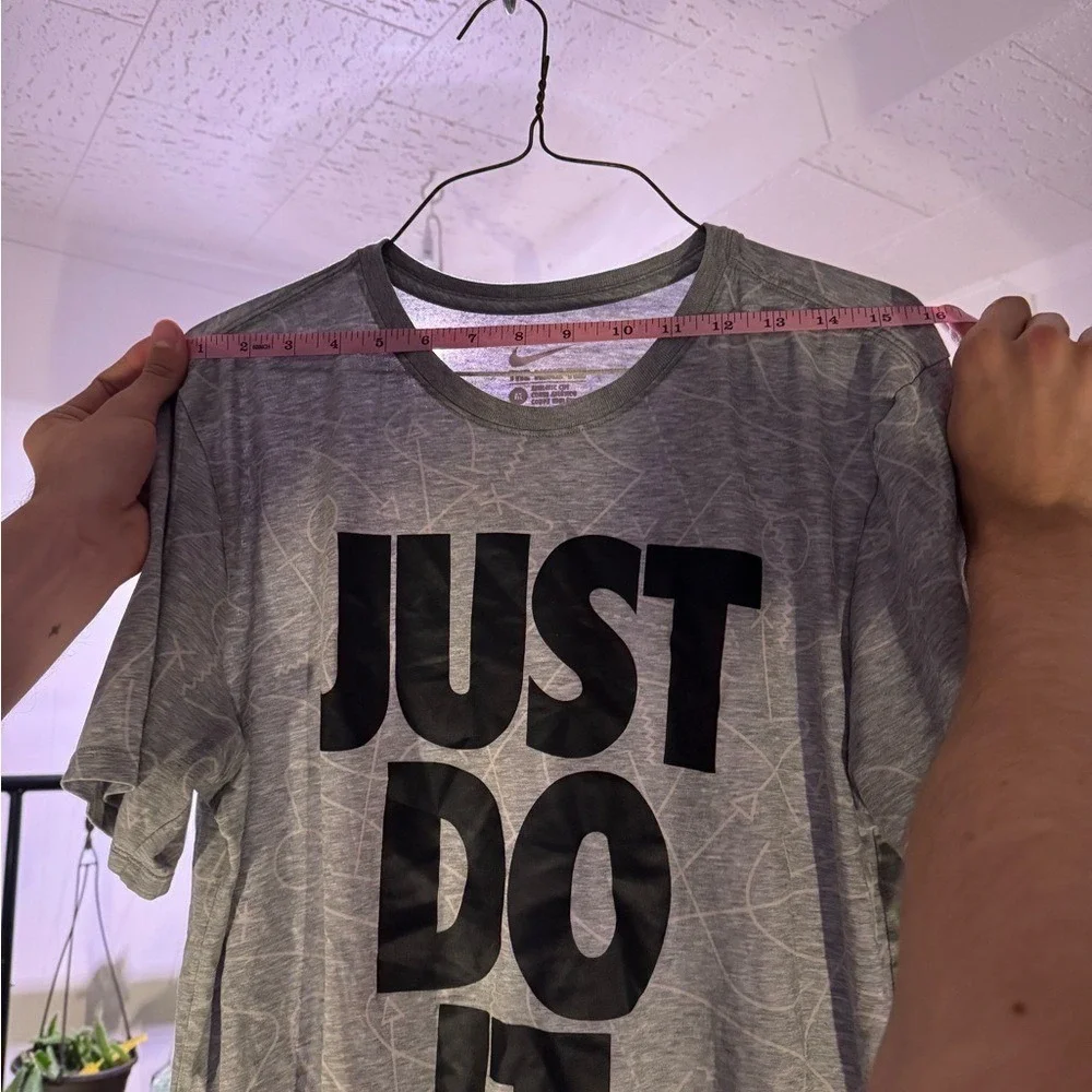 Nike Just Do It‎ T-Shirt Athletic Cut Dri-FIT Tee Gray Medium